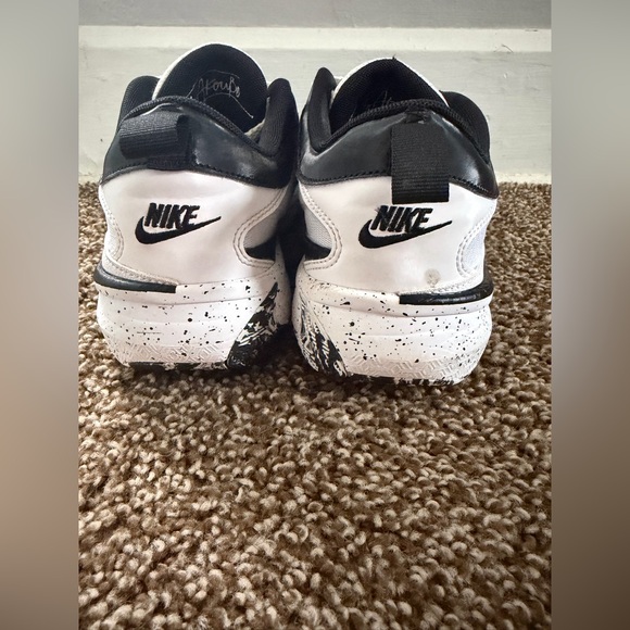 Nike Zoom Freak 5 GS Oreo White Black Blue DZ4486-100 Kids Size 7Y / Women 8.5 - Picture 3 of 7